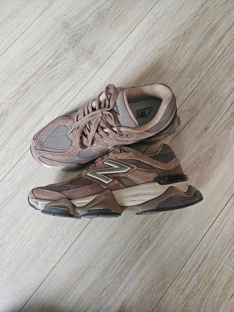 New balance U9060 bruin maat 41,5 NIEUW, New Balance, Bruin, Nieuw, Ophalen of Verzenden