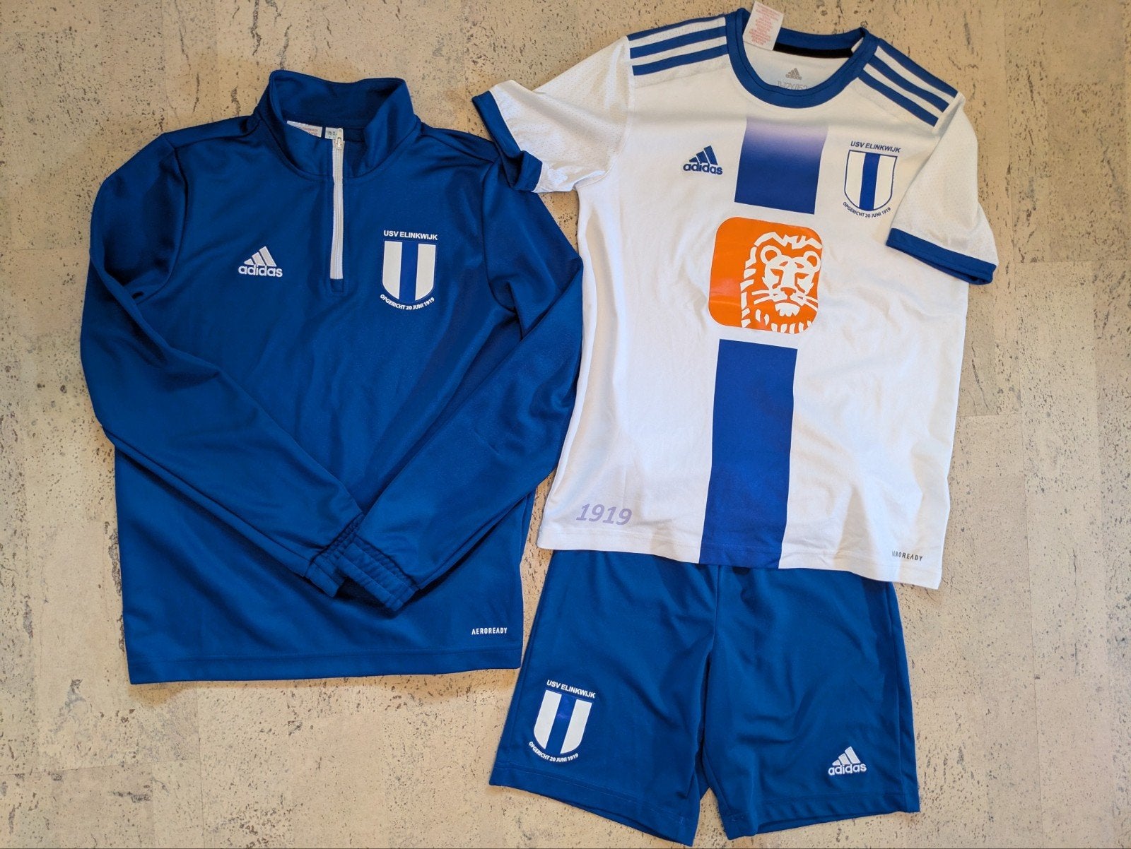 Elinkwijk voetbaltenue maat 152 (adidas), Kinderen en Baby's, Kinderkleding | Maat 152, Ophalen, Adidas, Gebruikt, Jongen of Meisje