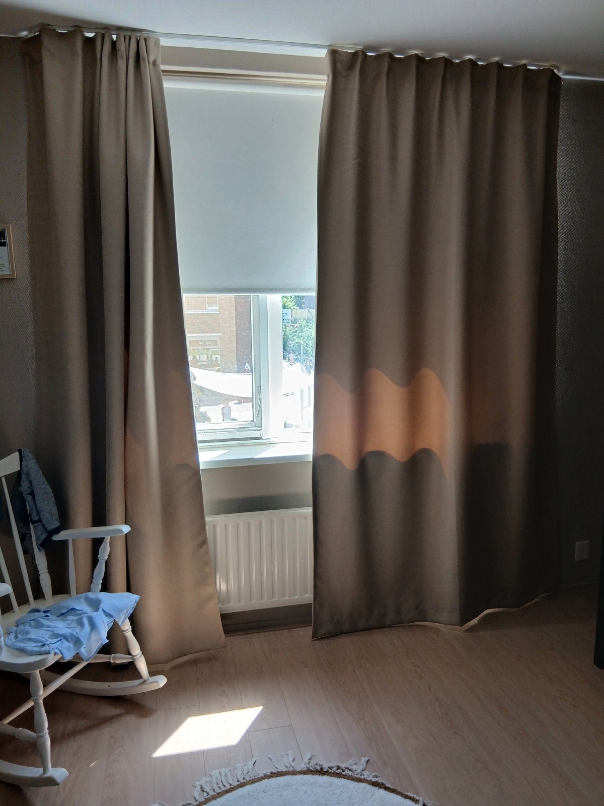 IKEA ANNAKAJSA Verduisterende Gordijnen - Beige (2x), Huis en Inrichting, Stoffering | Gordijnen en Lamellen, Ophalen, 100 tot 150 cm