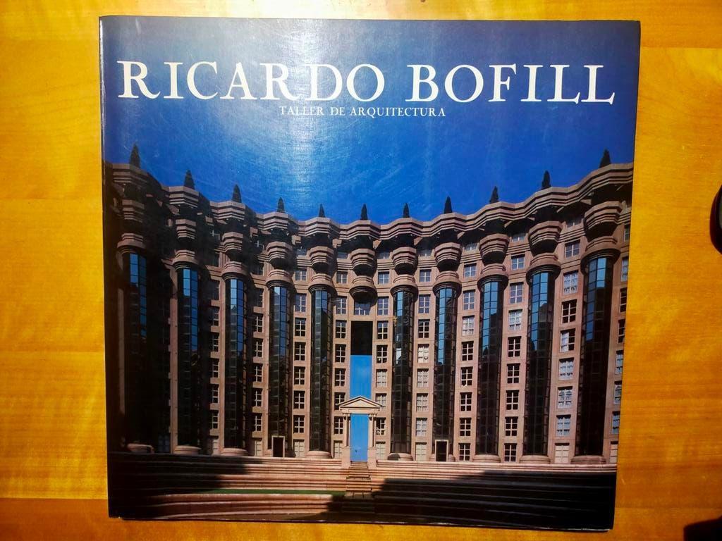 Ricardo Bofill - Taller De Arquitectura (1985), Ophalen of Verzenden, Gelezen, Architecten
