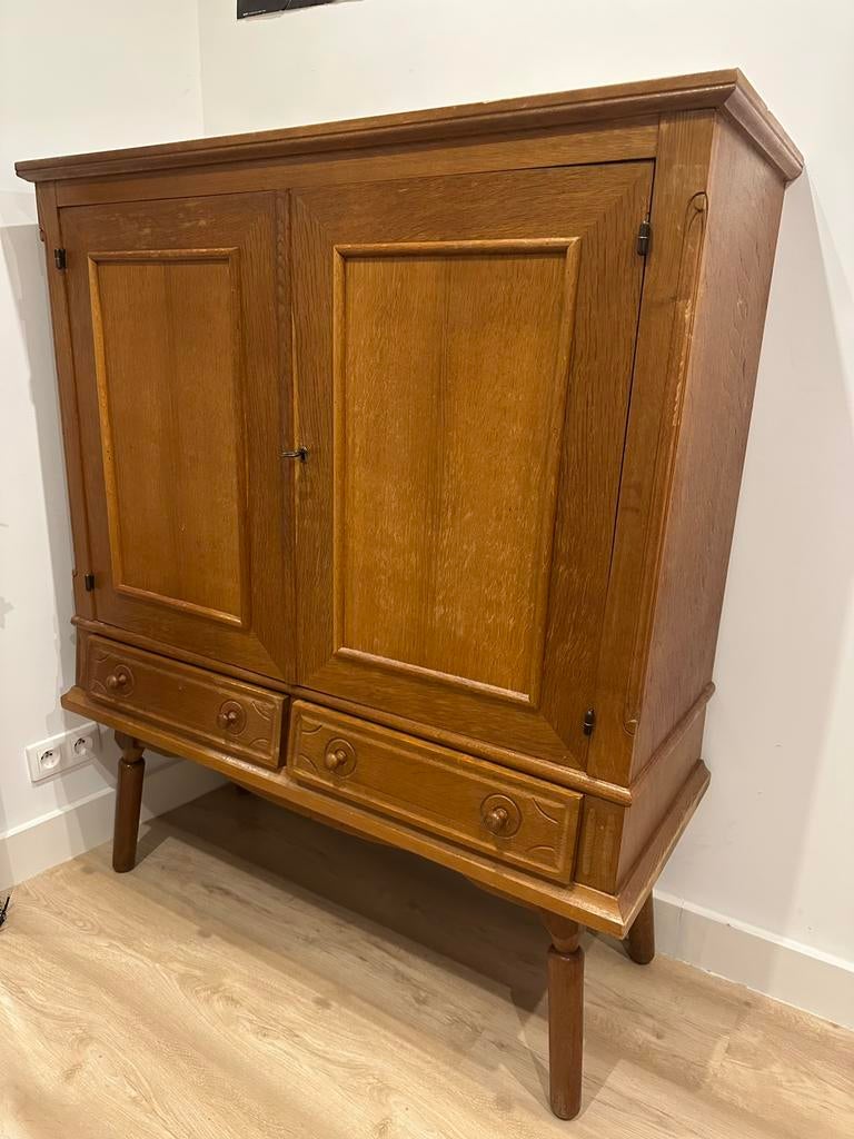 Vintage massive Indonesische houten kast, Antiek en Kunst, Ophalen of Verzenden