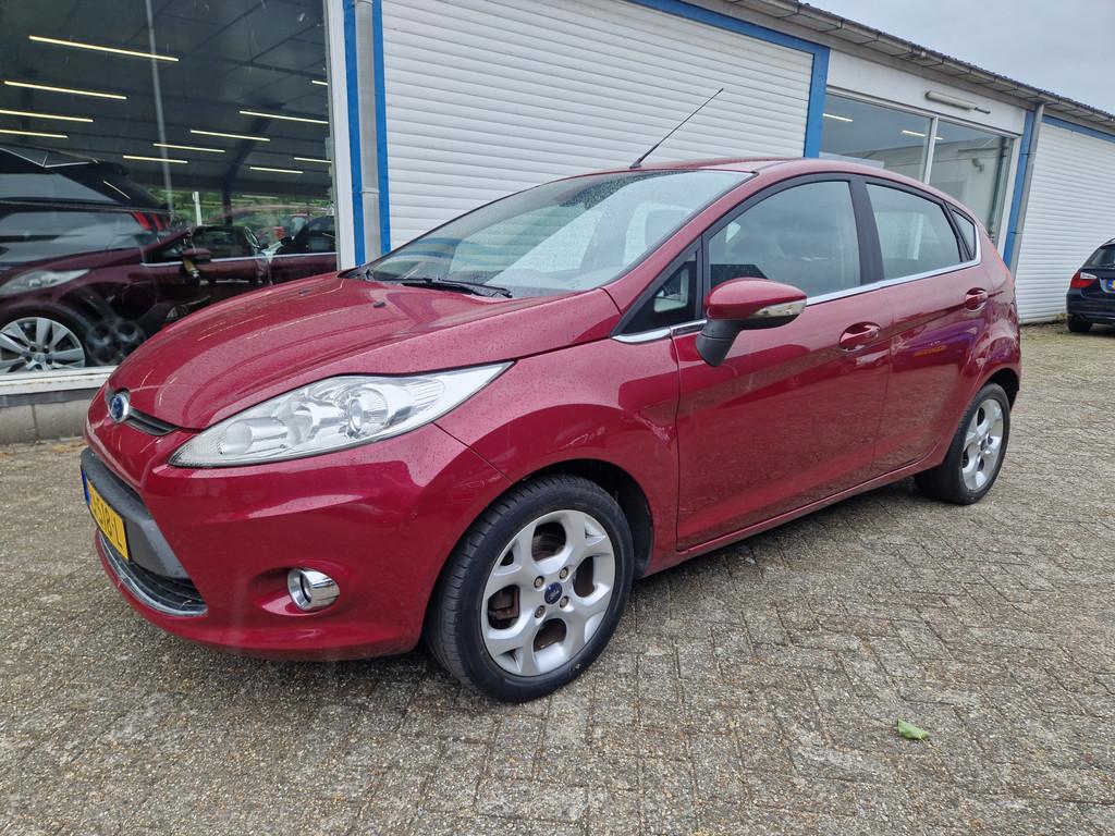 Ford Fiesta 1.6 Ghia (bj 2010), Voorwielaandrijving, 1596 cc, Handgeschakeld, Fiësta