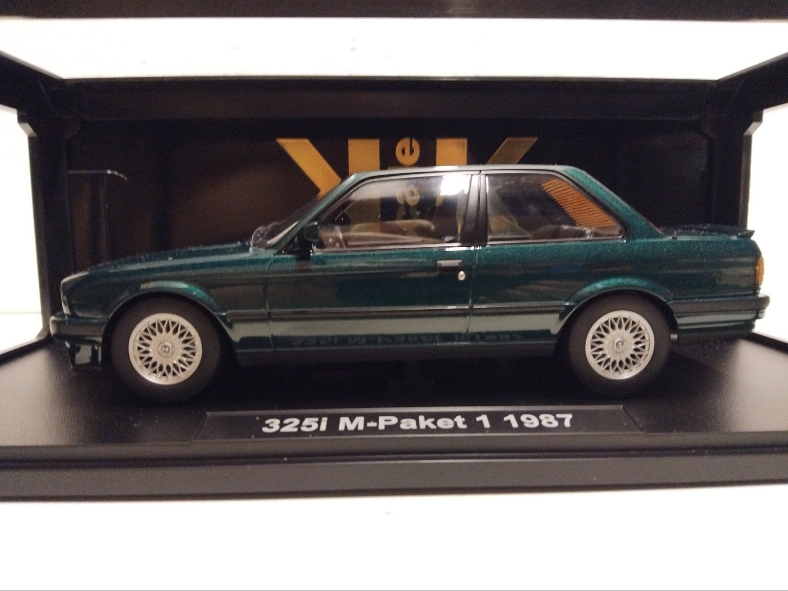 BMW 3 serie 325 i E30 donker groen 1987 KK 1:18 KRD, Hobby en Vrije tijd, Ophalen of Verzenden, Zo goed als nieuw, Auto, Overige merken