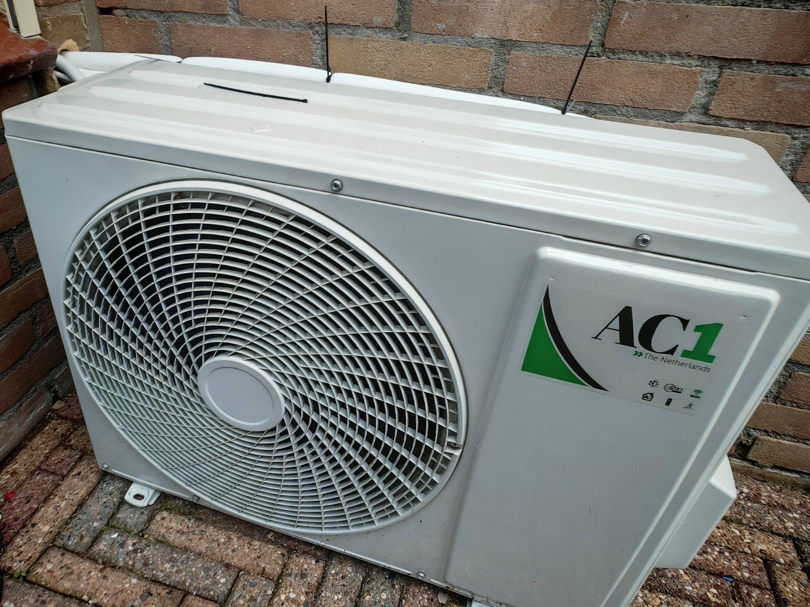 Gebruikte Airco Binnen & buiten unit (split unit gevraagd )., Ophalen, Gebruikt, 3 snelheden of meer, Energieklasse A of zuiniger