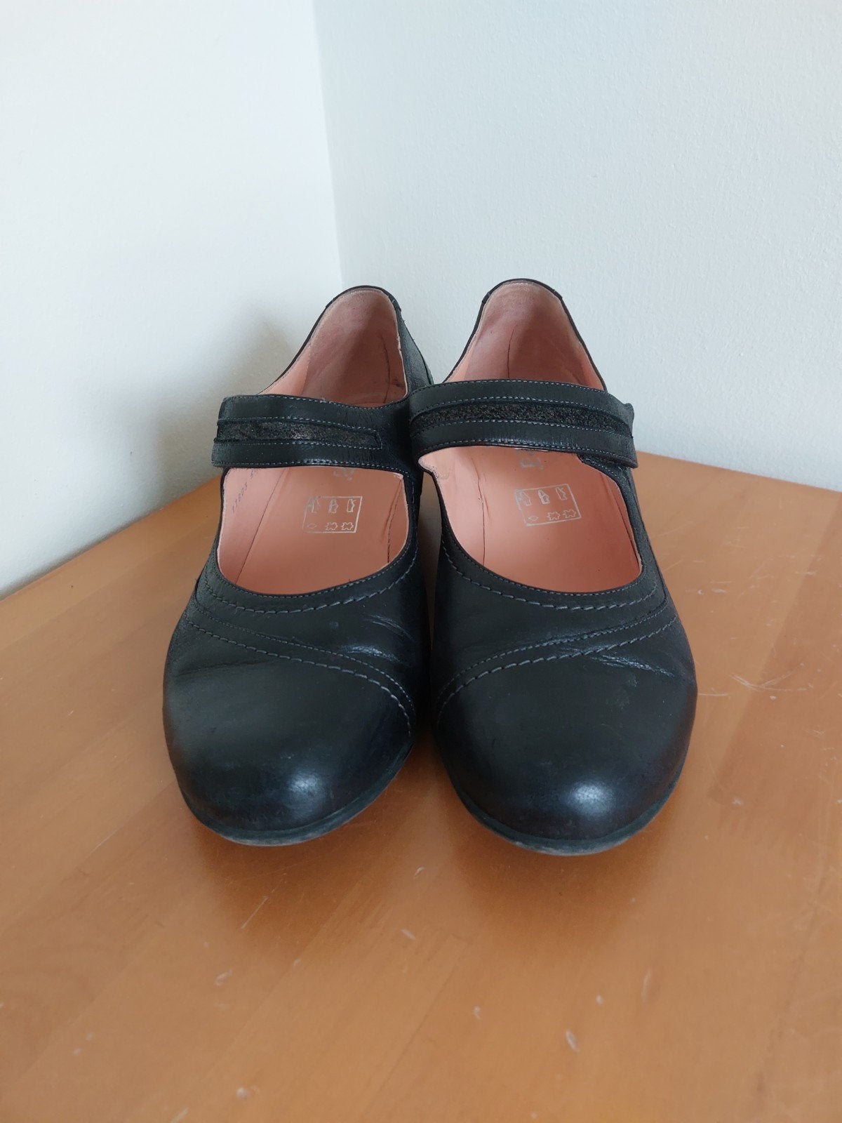 Zwarte dames schoenen Durea 6,5, Ophalen, Zo goed als nieuw, Zwart