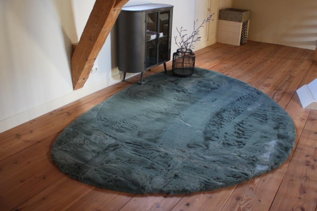 Zacht hoogpolig vloerkleed Comfy Stone mosgroen 190 x 275, Huis en Inrichting, 150 tot 200 cm, Ophalen of Verzenden, Overige vormen