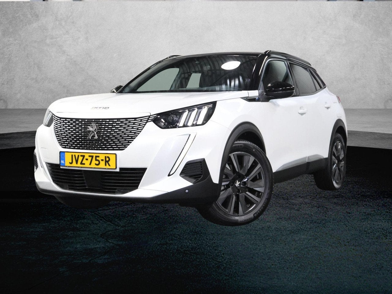 Peugeot e-2008 EV GT 50 kWh 136PK | ACCU 99% | 3 FASE | Appl, Auto's, Automaat, 136 pk, Gebruikt, Parkeersensor