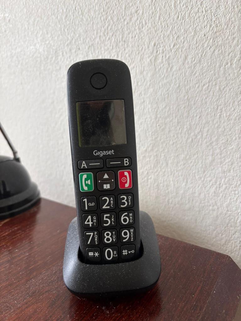 Gigaset basisstation met extra telefoon, Ophalen, Gebruikt, 2 handsets