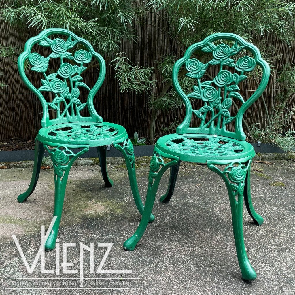 2 brocante Franse bistro stoelen gietijzer groen, romantisch, Ophalen