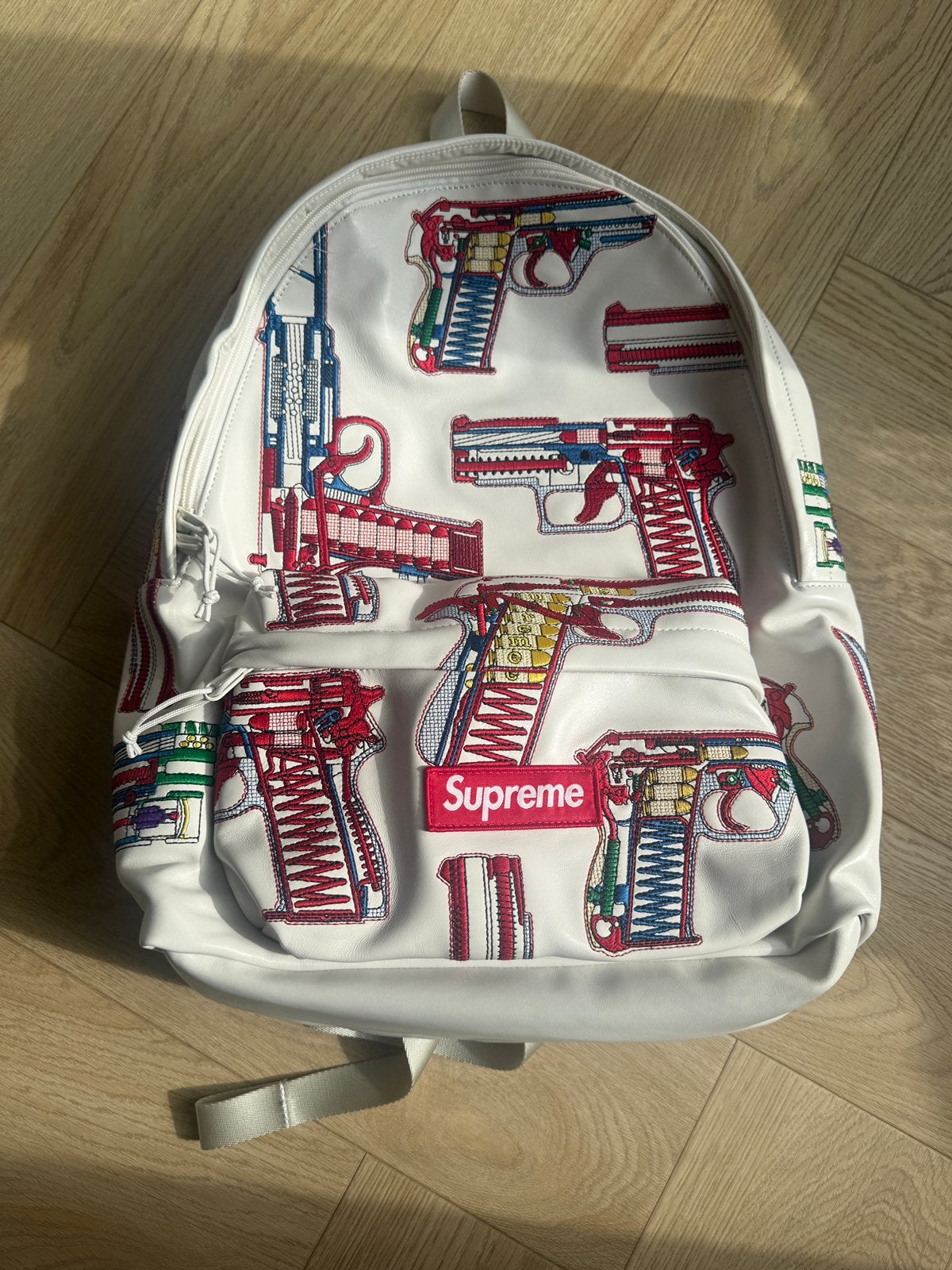 Supreme Alfredo Martinez Guns Embroidered Leather Backpack, Ophalen of Verzenden, Zo goed als nieuw, Overige merken