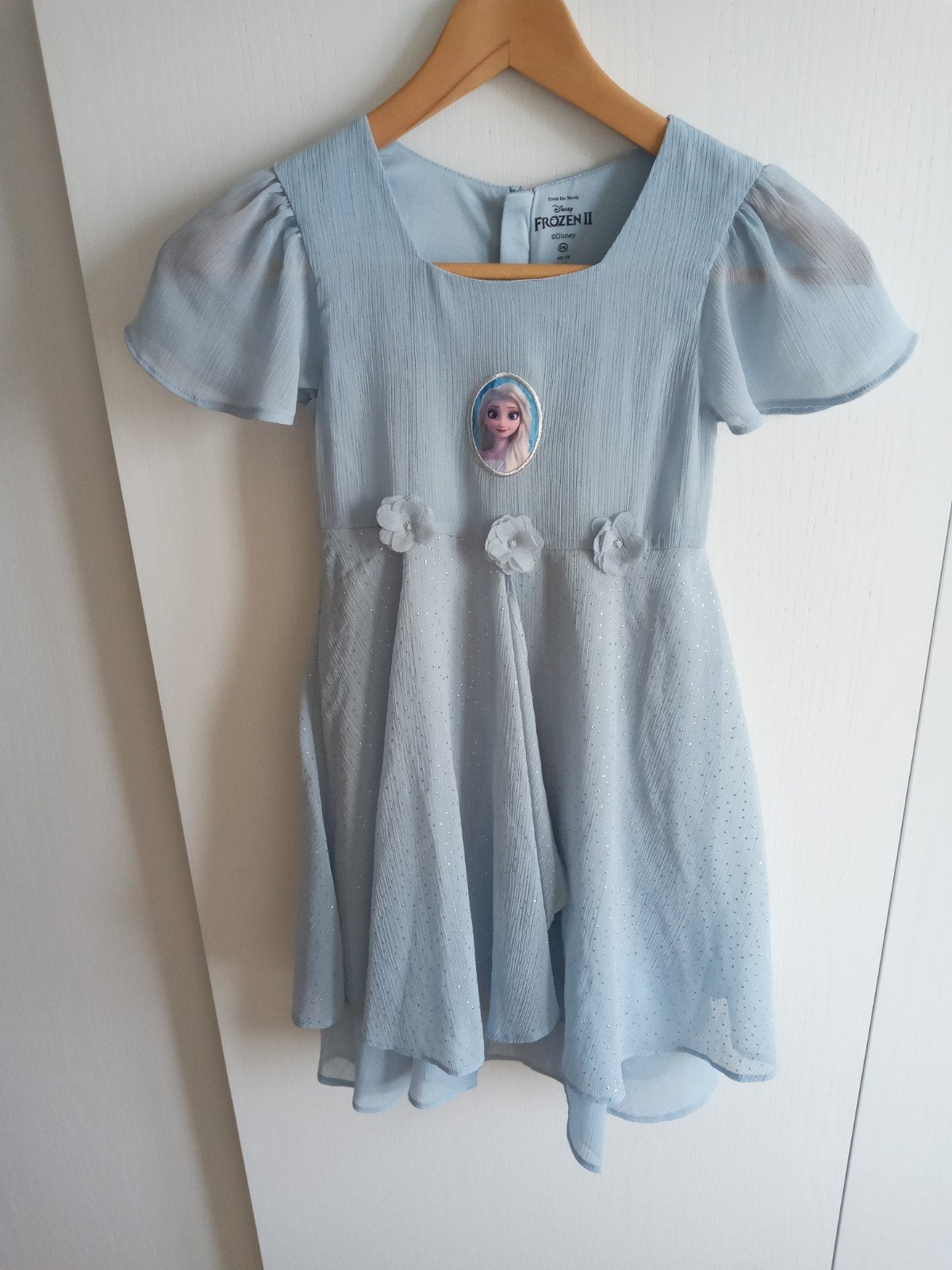 128 jurkje Disney Frozen met bloemapplicatie's en glitters, Disney Frozen, Meisje, Nieuw, Ophalen of Verzenden