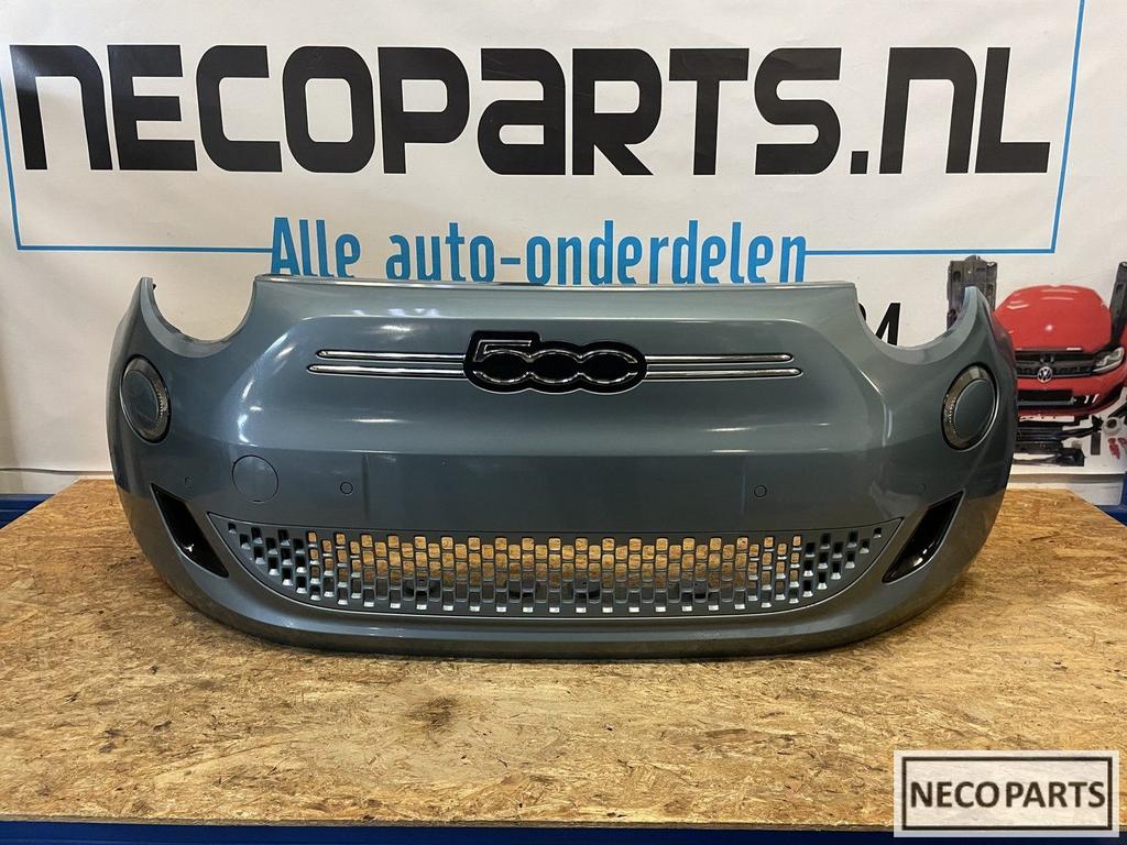 VOORBUMPER FIAT 500 E 500E BUMPER COMPLEET GRILL ELEKTRISCH, Ophalen of Verzenden, Gebruikt, Fiat, Bumper