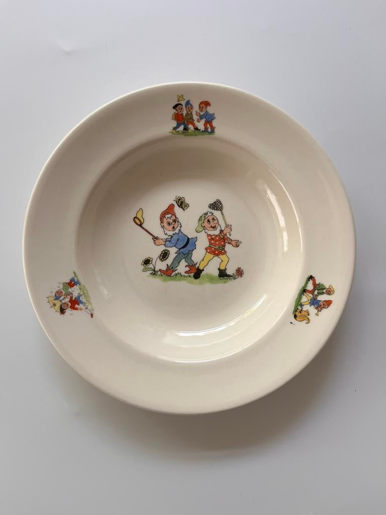 Vintage bord van Petrus Regout, Ophalen of Verzenden