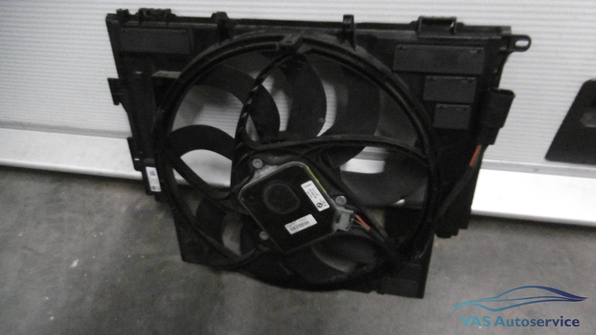 Koelvinhuis BMW 5 serie  528i aut.  F10-F11  17 41 8 642 161, Gebruikt, -, Ophalen of Verzenden, -