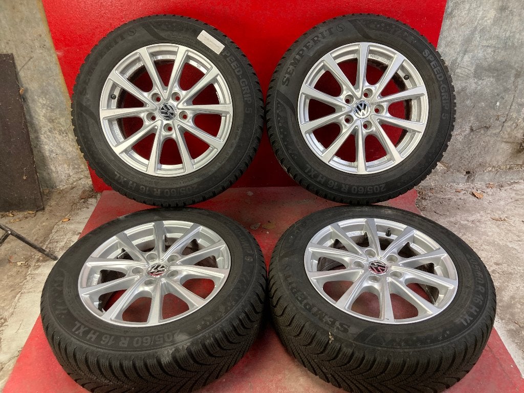 Winterbanden Volkswagen VW Caddy 2020 / 2026  205/60R16, 16 inch, ., Banden en Velgen, .