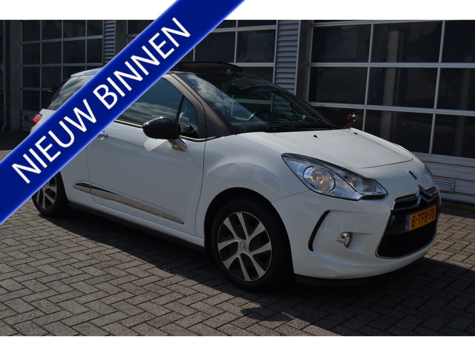 Citroën DS3 Cabrio 1.2 VTi So Chic NAP, nwe APK INRUILKOOPJ, Auto's, Citroën, Euro 5, Zwart, 1199 cc, Cabriolet