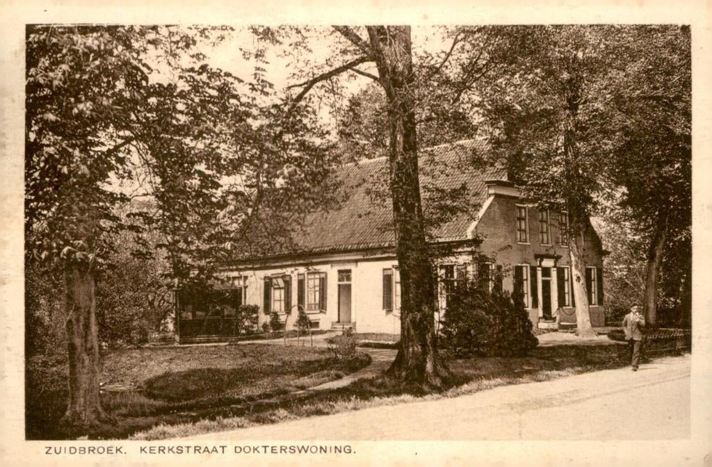 Zuidbroek Kerkstraat Dokterswoning # 21, Verzamelen, Ansichtkaarten | Nederland, Verzenden, 1920 tot 1940, Gelopen, Groningen