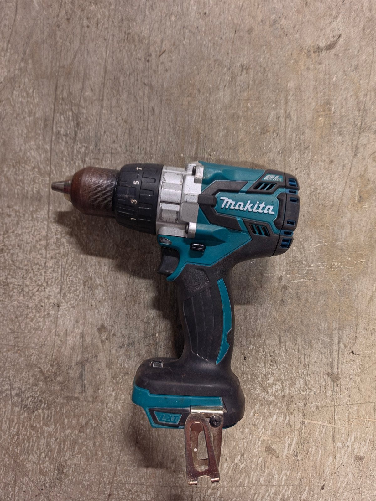 Makita DDF481 18v accu boormachine defect, Doe-het-zelf en Verbouw, Ophalen of Verzenden, Gebruikt, Boormachine