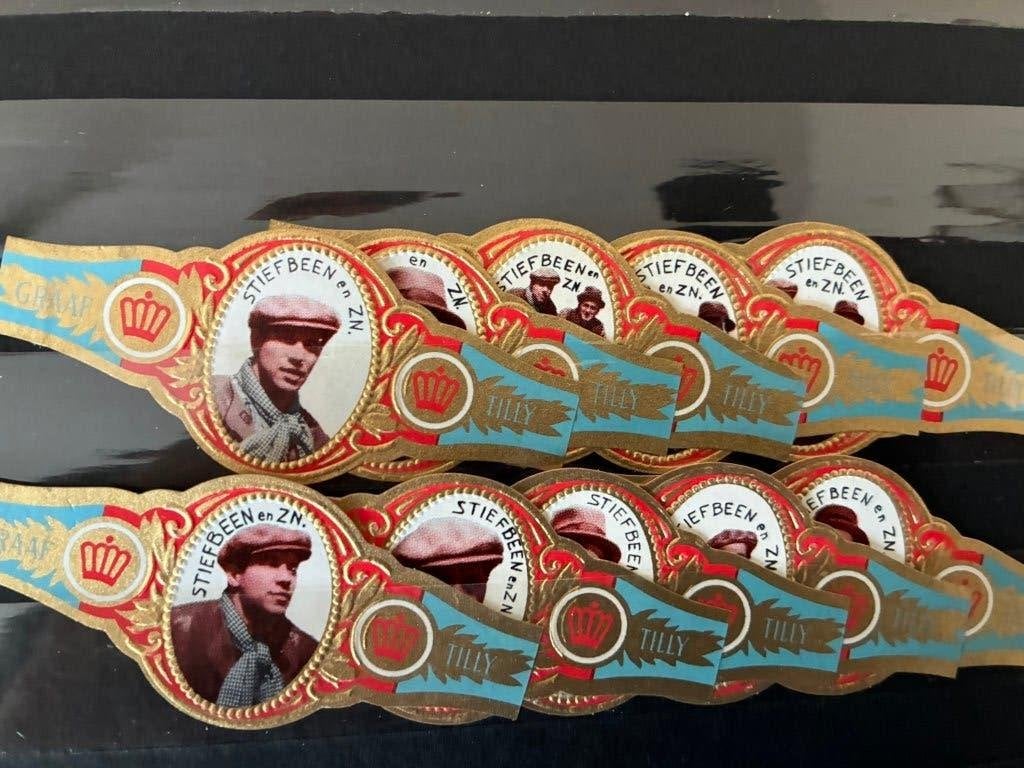Sigarenbandjes Graaf Tilly Stiefbeen en zoon blauw, Ophalen of Verzenden, Nieuw, Sigarenbandjes
