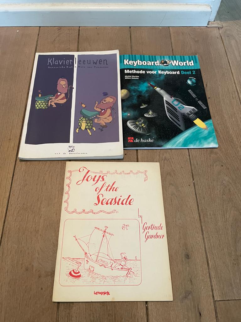 Muziekboeken: Keyboard World, Klavierleeuwen, Joys of the Se, Gebruikt, Overige genres, Les of Cursus, Ophalen of Verzenden
