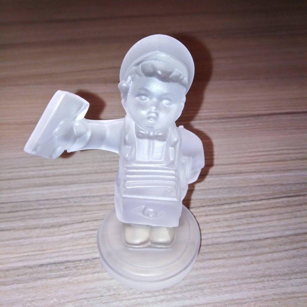 Vintage Postbode kristallen beeldje van de Goebel Hummel, Ophalen, Zo goed als nieuw, Hummel