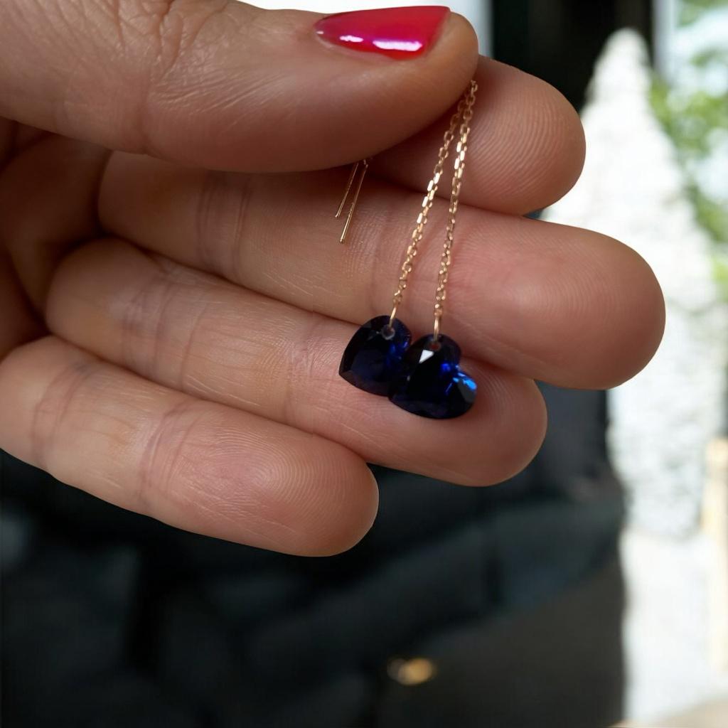 oorbellen 18K geel goud saffier hart, Hangers, Blauw, Ophalen of Verzenden, Zo goed als nieuw