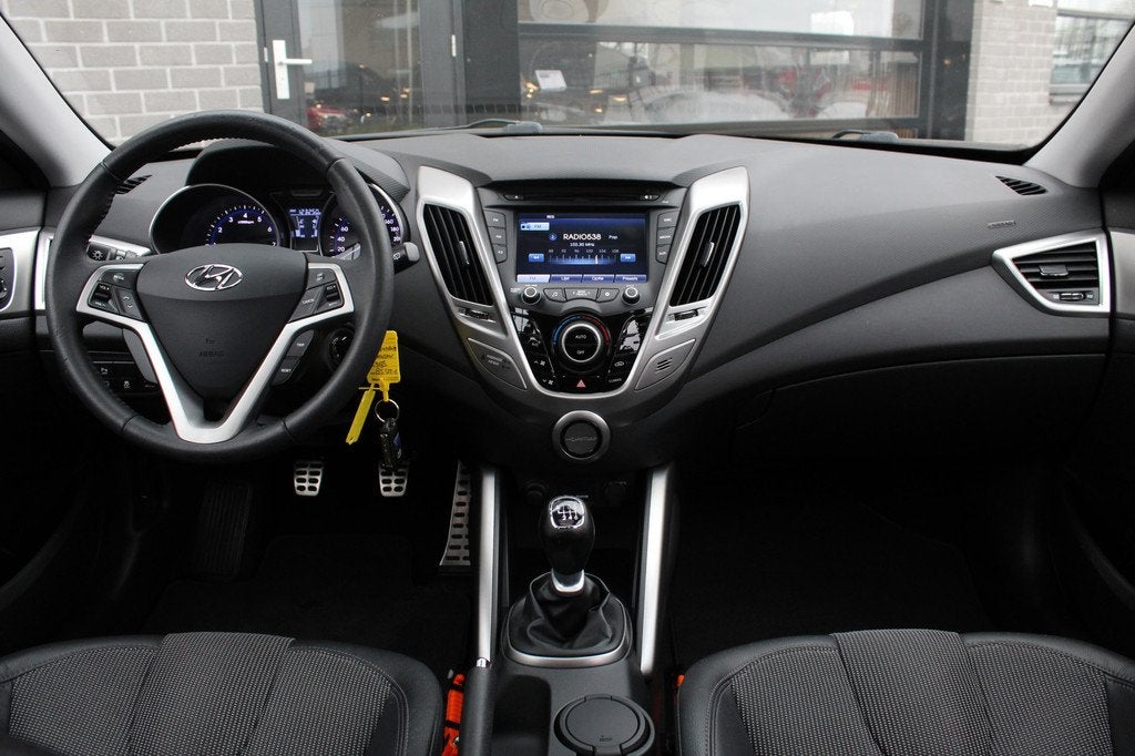 Hyundai Veloster 1.6 GDI i-Vision / Panoramadak / Camera / N, Auto's, Voorwielaandrijving, Gebruikt, 4 cilinders, Met garantie (alle)