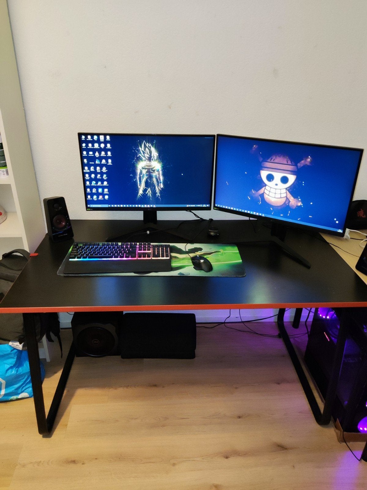IKEA HUVUDSPELARE Gaming Desk – Excellent Condition, Ophalen, Metaal, Zo goed als nieuw, IKEA