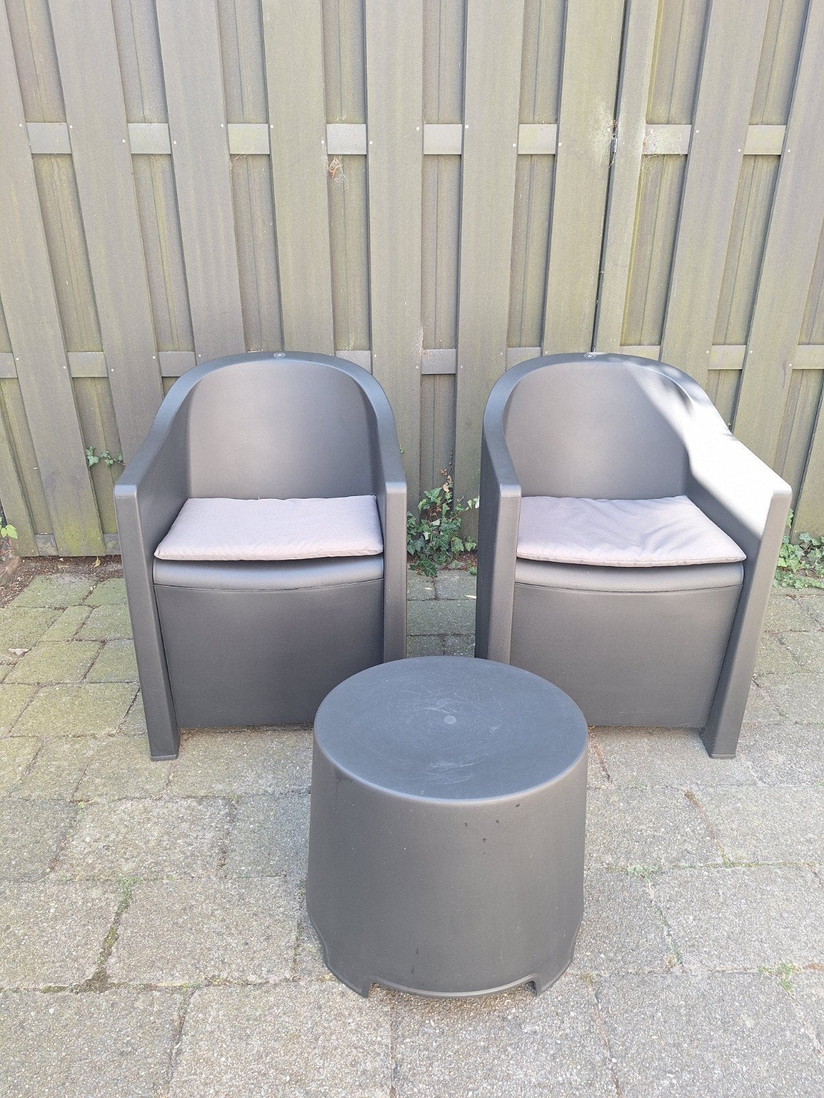 Tuinsetje, Kunststof, Bijzettafel, Zo goed als nieuw, Tuinset