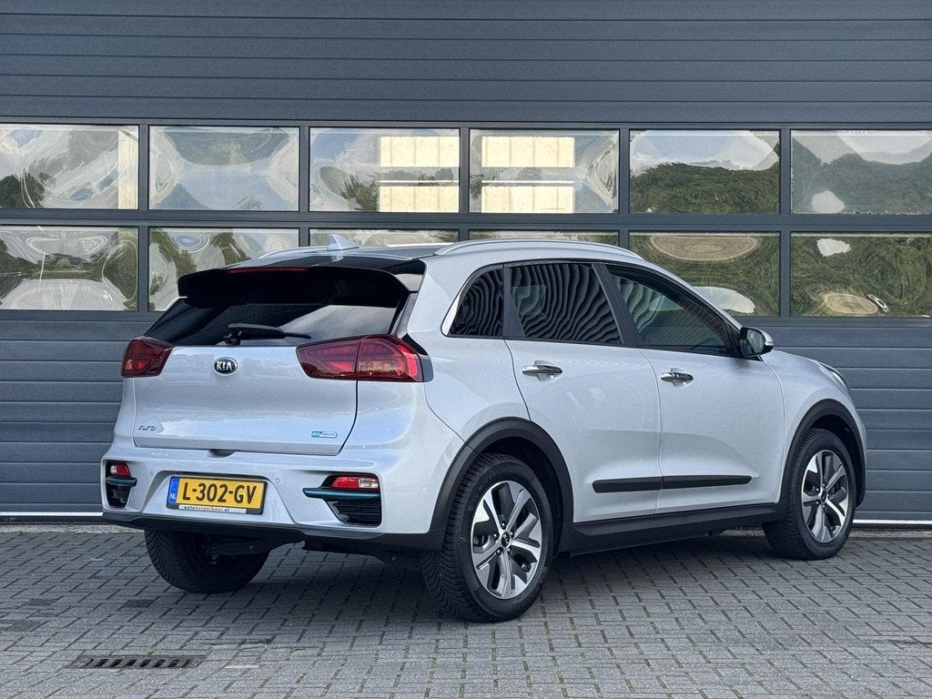 KIA E-NIRO DYNAMICPLUSLINE 64 kWh (100% SOH) I V/D EERSTE EI, Auto's, Gebruikt, Huisgarantie, 1712 kg, Met garantie (alle)