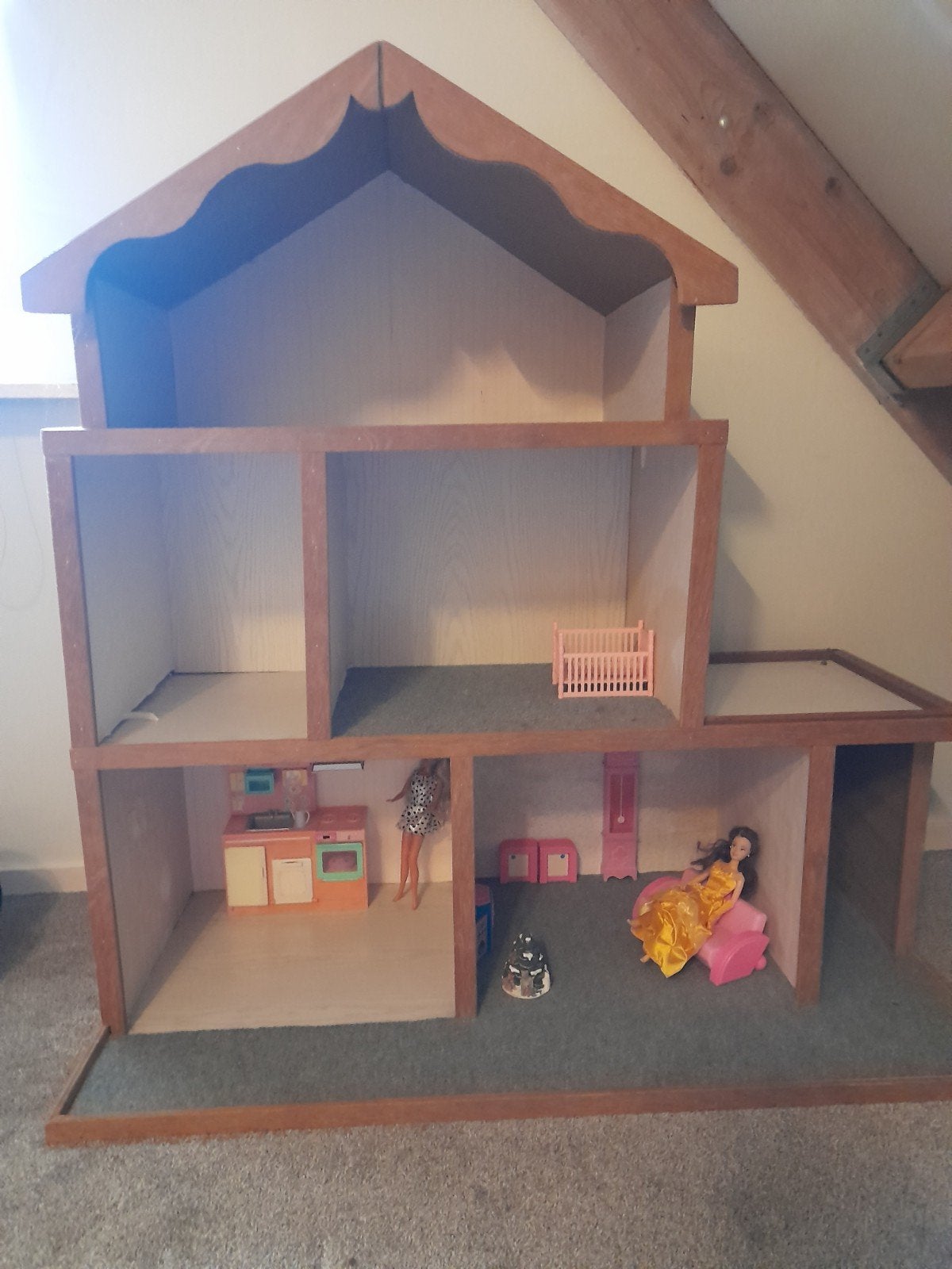 Handgemaakt barbiehuis, Kinderen en Baby's, Speelgoed | Poppenhuizen, Ophalen, Poppenhuis