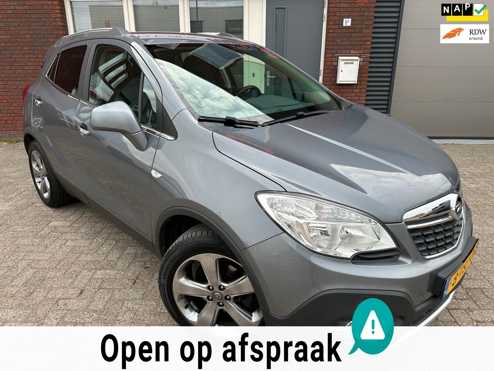 Opel Mokka 1.4 T Cosmo / Navi / Camera / Leder / PDC / LM /, Auto's, Voorwielaandrijving, Euro 5, Gebruikt, 4 cilinders
