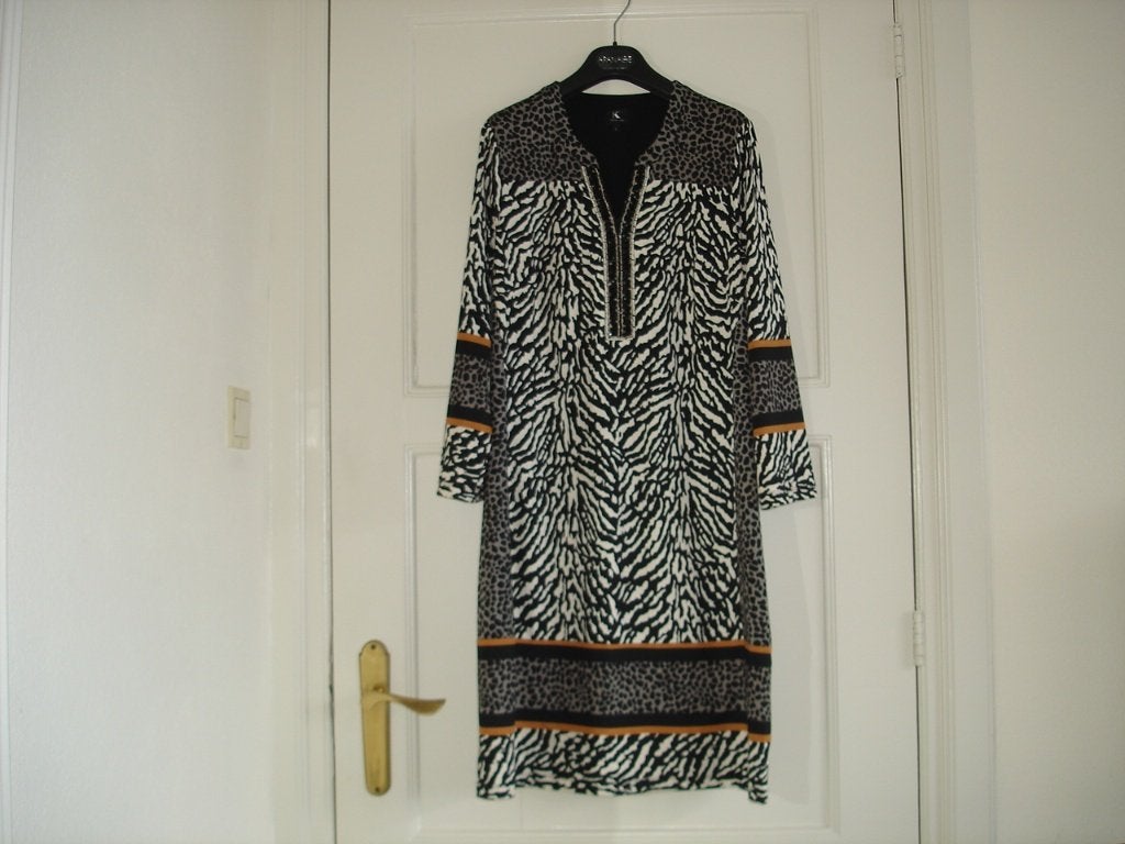 K Design jurk maat L + print  zwart beige bruin, Kleding | Dames, Maat 38/40 (M), K Design, Meerkleurig, Nieuw
