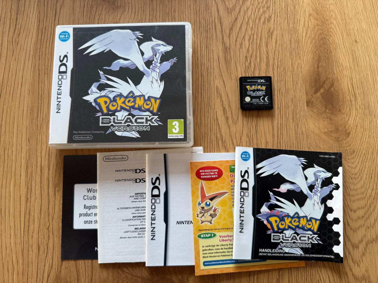 Pokemon Black CIB, Spelcomputers en Games, Games | Nintendo DS, Avontuur en Actie, 1 speler, Ophalen of Verzenden, Zo goed als nieuw
