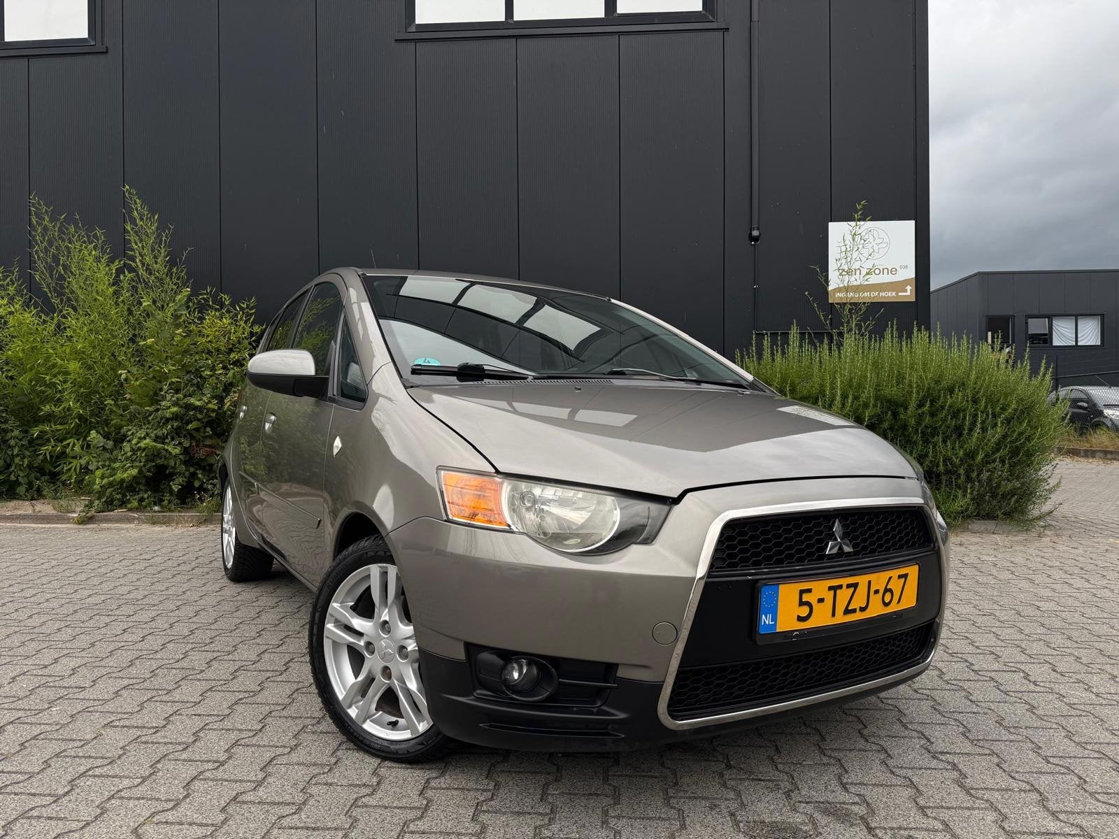 Mitsubishi Colt 1.3 Instyle (RIJKLAAR), Gebruikt, 31 €/maand, Colt, Bedrijf