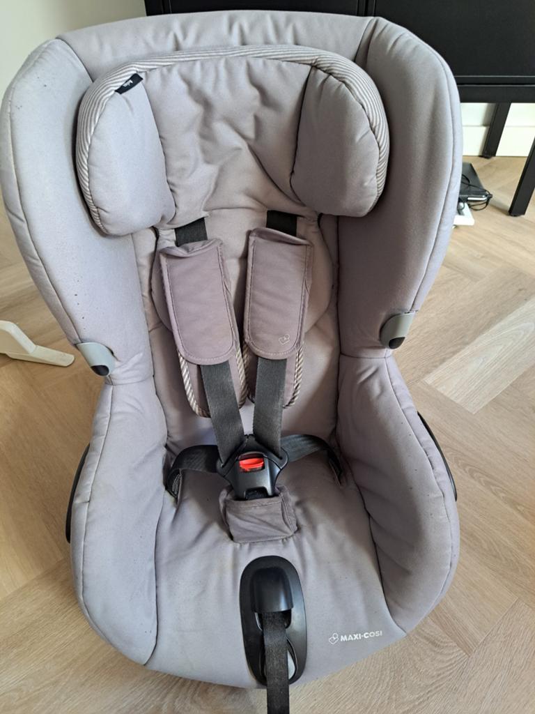Maxicosi auto stoel 180 graden, Ophalen, Autogordel, 9 t/m 18 kg, Zo goed als nieuw