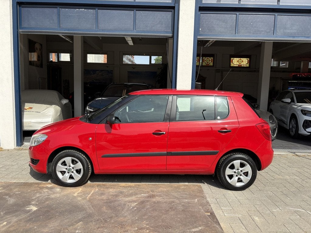 Skoda Fabia 1.4-16V Dynamic AIRCO/NW APK/LM VELGEN, Voorwielaandrijving, Euro 5, 86 pk, 4 cilinders