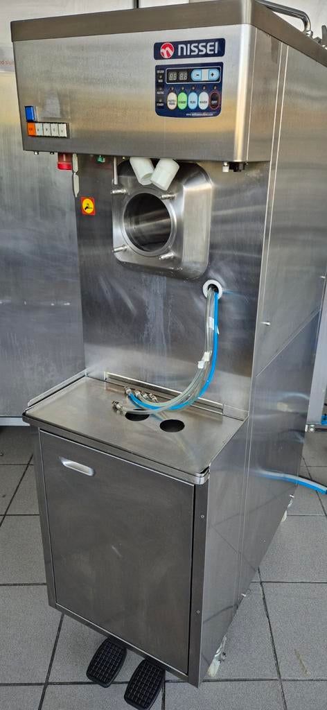 Nissei NA3342 Softijs Milkshake Machine, Ophalen, Gebruikt