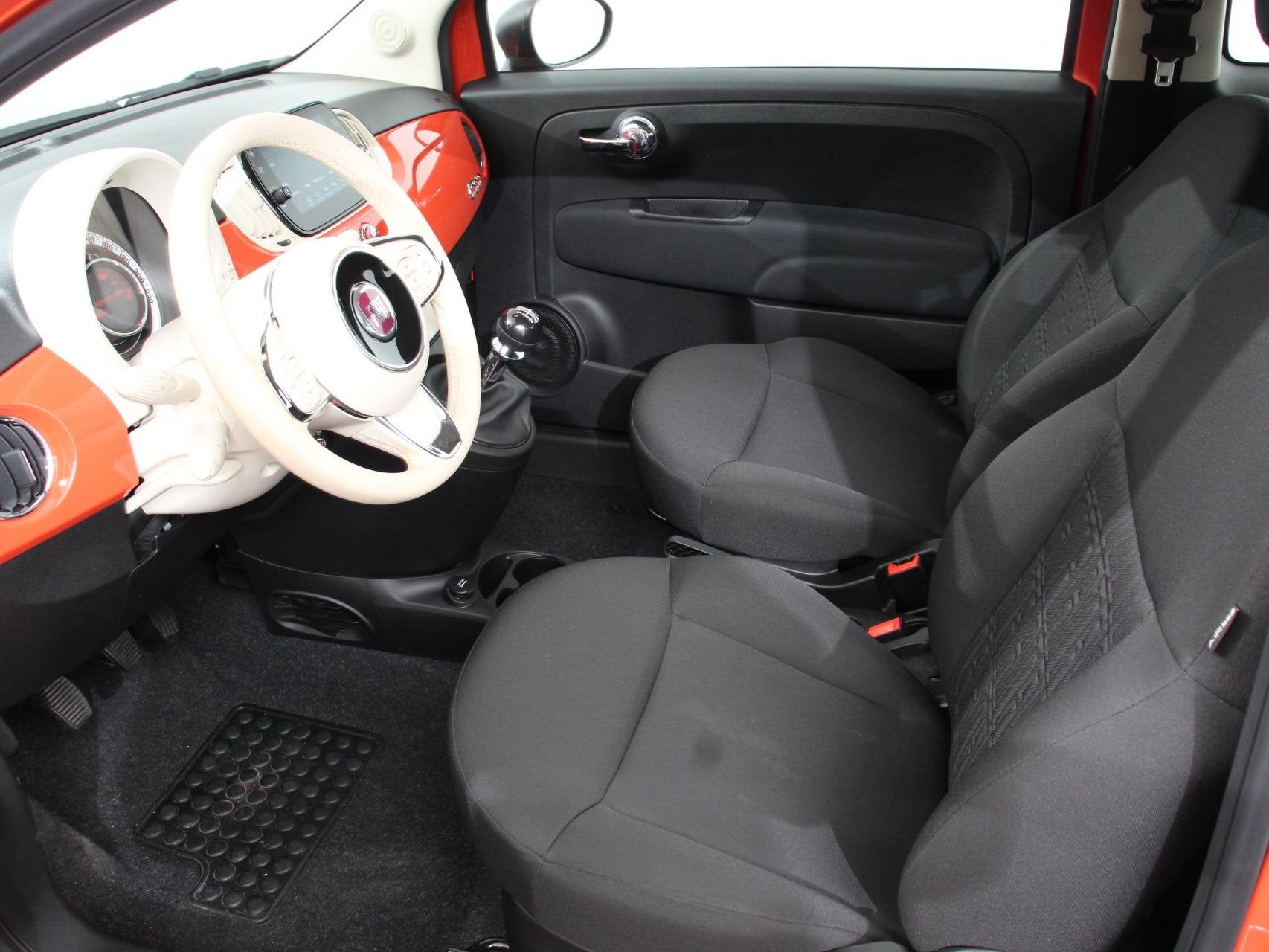 Fiat 500 1.0 Hybrid Vita Comfort Navigatie Apple Carplay/And, Auto's, Fiat, Voorwielaandrijving, Stof, Gebruikt, Euro 6
