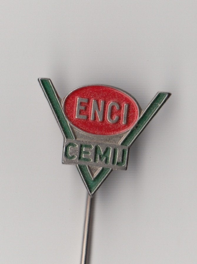 Enci Cemij Cement IJmuiden Maastricht speldje, Gebruikt, Niet vindbaar, Niet vindbaar, Speldje of Pin