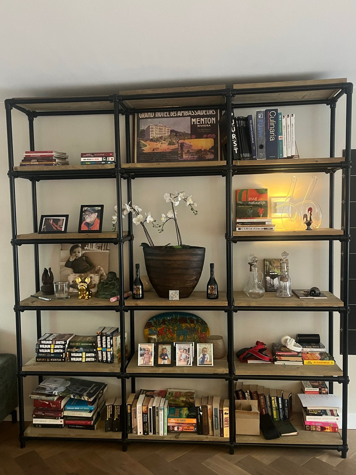 Industriële Boekenkast met Zwarte Metalen Frame en Houten Pl, Huis en Inrichting, Kasten | Boekenkasten, Zo goed als nieuw, 200 cm of meer