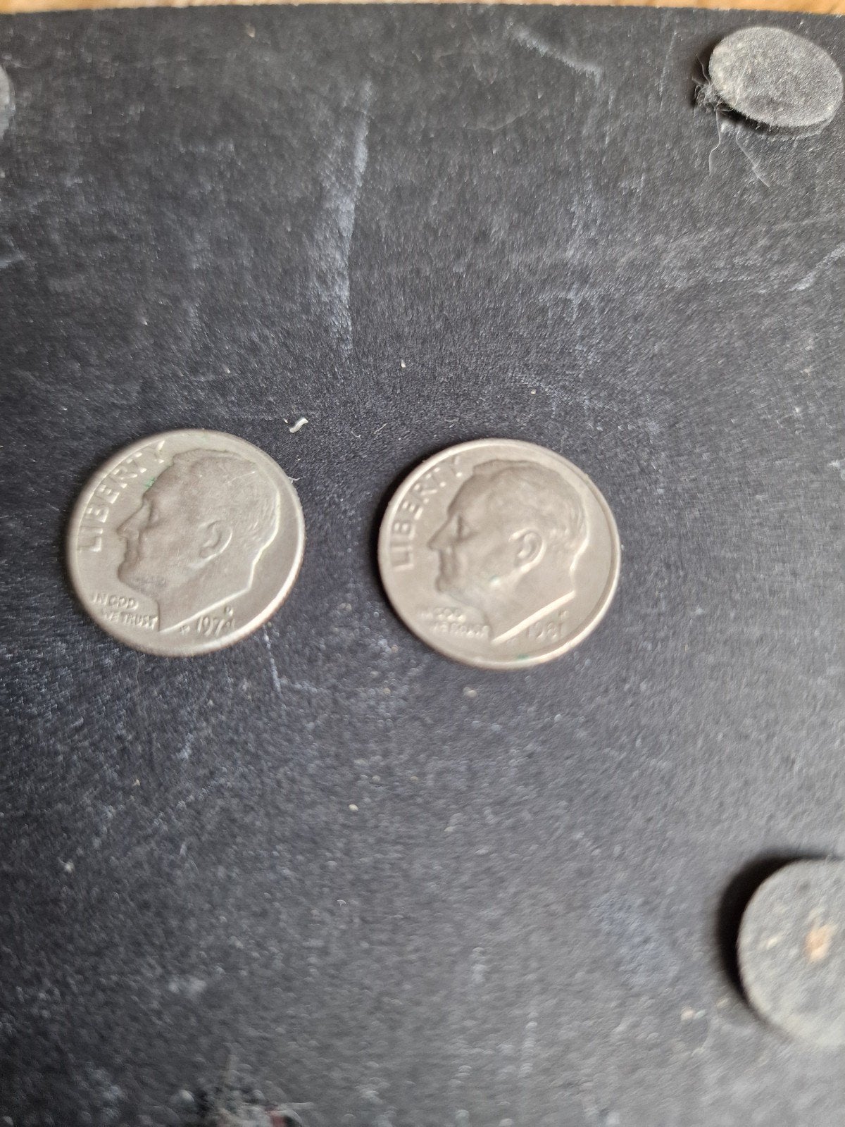 One dime 2maal 1974 1981, Postzegels en Munten, Munten | Nederland, Ophalen of Verzenden, Vóór koninkrijk