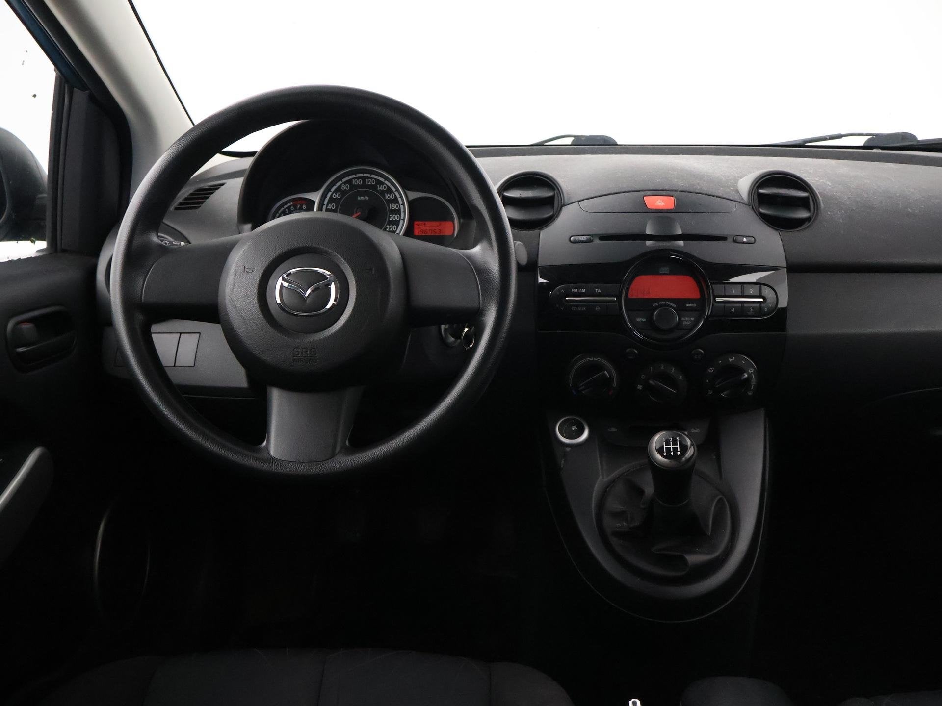 Mazda 2 1.3 BIFUEL LPG VANAF FABRIEK COOL + AIRCO | ARMSTEUN, Auto's, Mazda, Voorwielaandrijving, Euro 5, Stof, Gebruikt