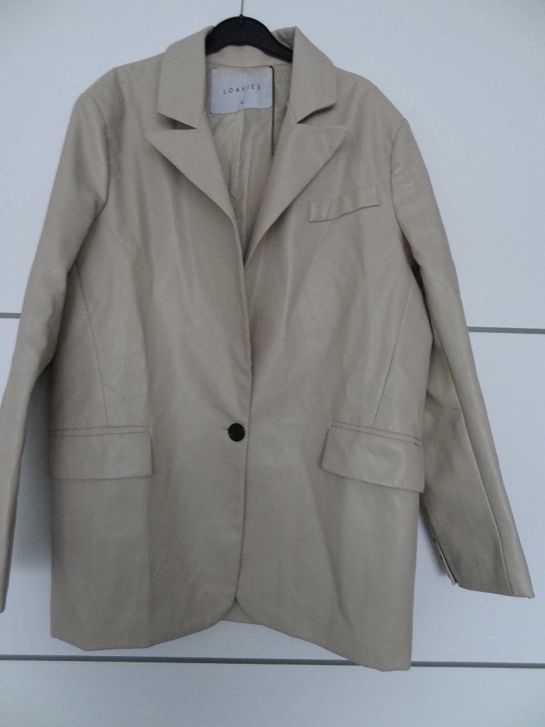 Colbert in beige/creme van Loavies - Maat M, Maat 38/40 (M), Beige, Ophalen of Verzenden, Jasje