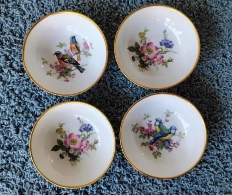 Vintage 4 porseleinen schaaltjes Kaiser W Germany, Ophalen