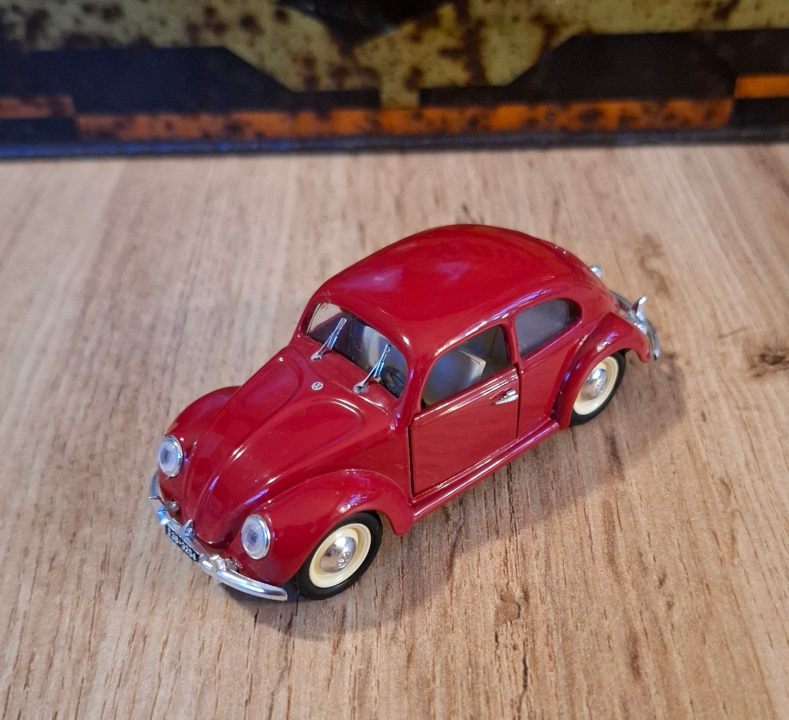 Prachtig gedetailleerd model Rio VW Kever robijnrood, Ophalen of Verzenden, Auto, Overige merken
