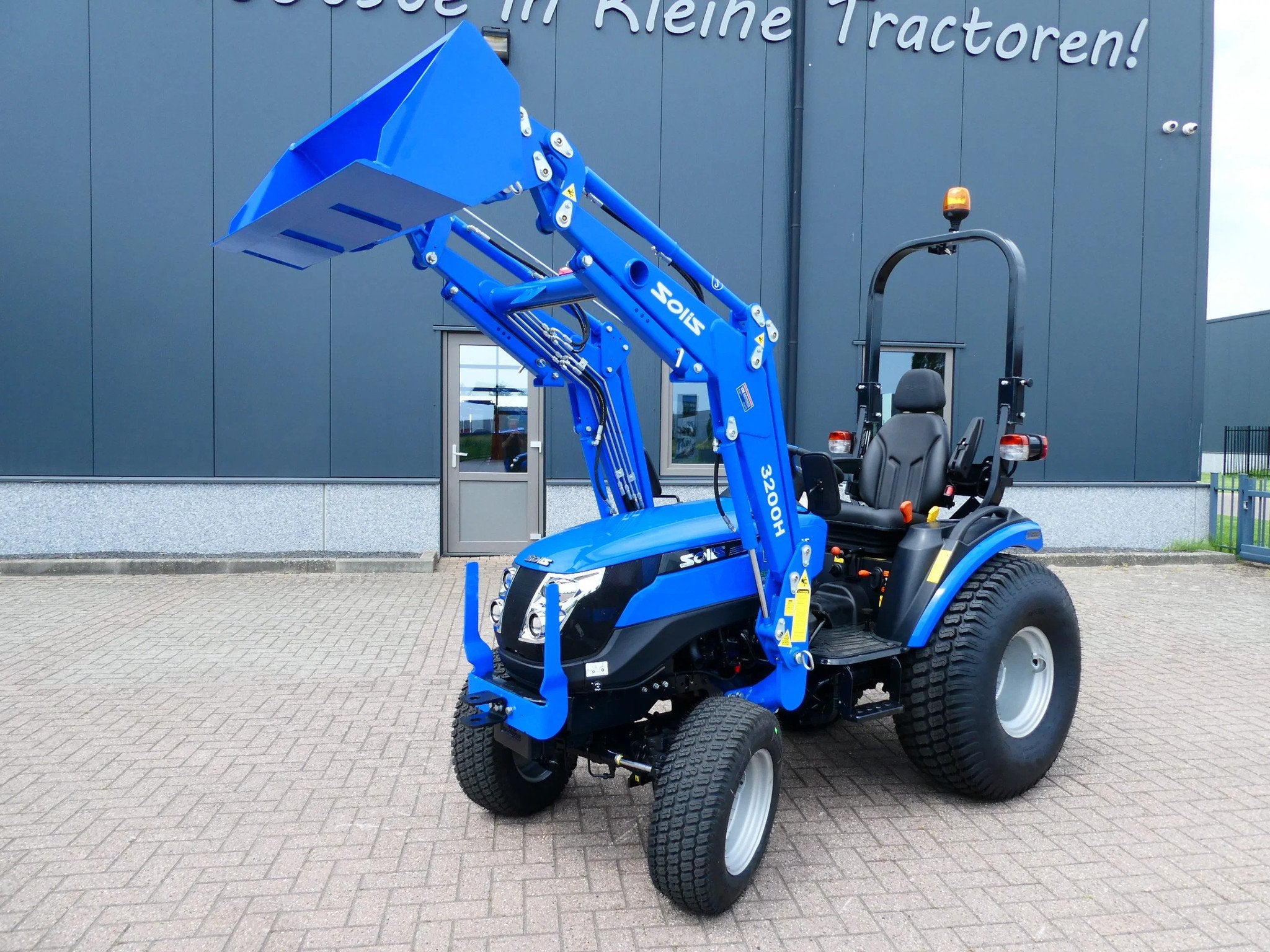 Solis 26 4wd HST / 0003 Draaiuren / Voorlader, Overige merken, Gebruikt, De Maalstroom 3
8255 RN  Swifterbant, VM Service