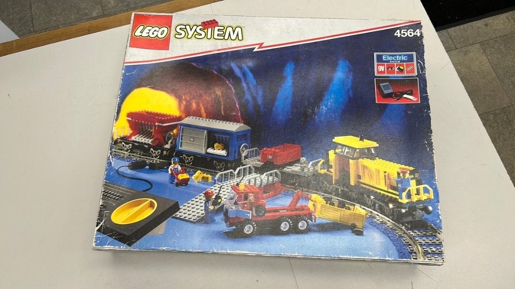 SB2819 Lego trein 4564 9v met doos + inlay + boekje., Ophalen of Verzenden, Zo goed als nieuw