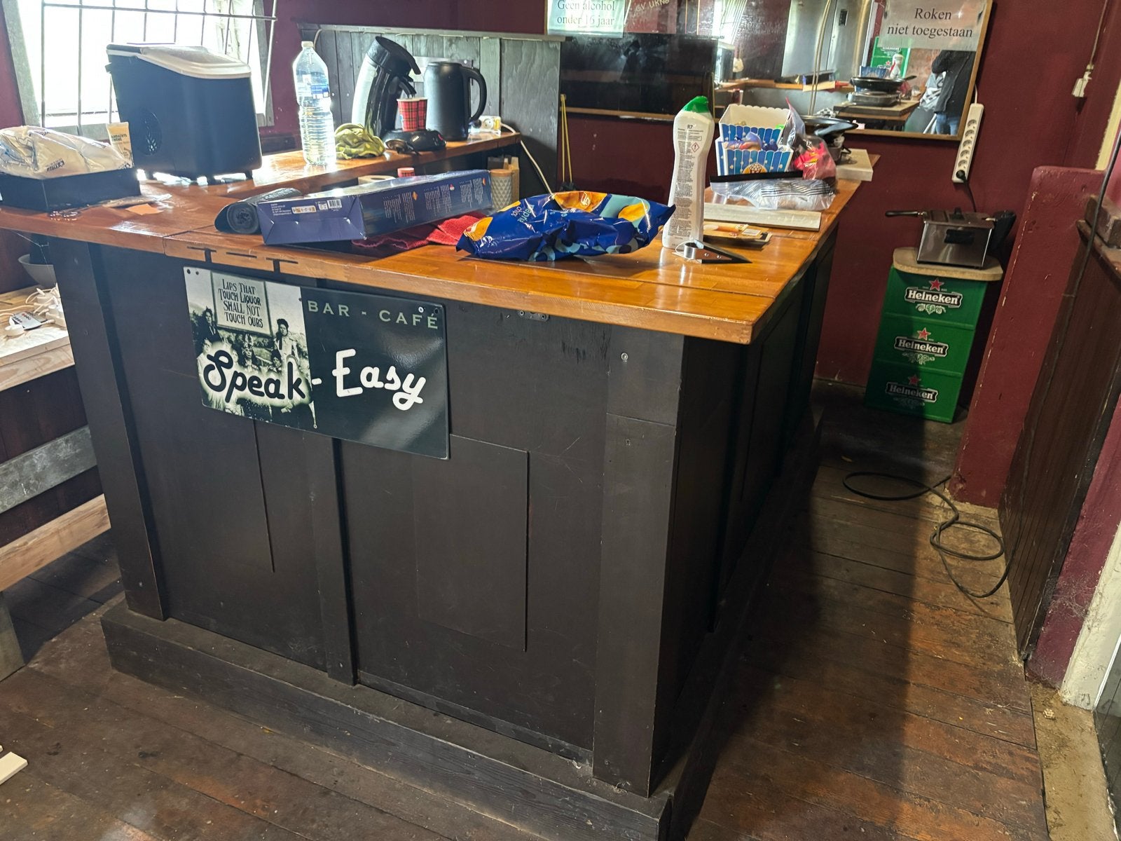 Bar leuk voor in de mancave of bierkeet etc…, Ophalen, Gebruikt