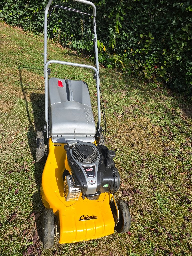 Grasmachine Colombia Briggs & Stratton, Tuin en Terras, Ophalen, Cirkelmaaier, Gebruikt, Briggs & Stratton